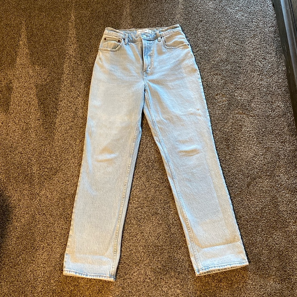 Abercrombie The 90’s Straight Ultra High Rise